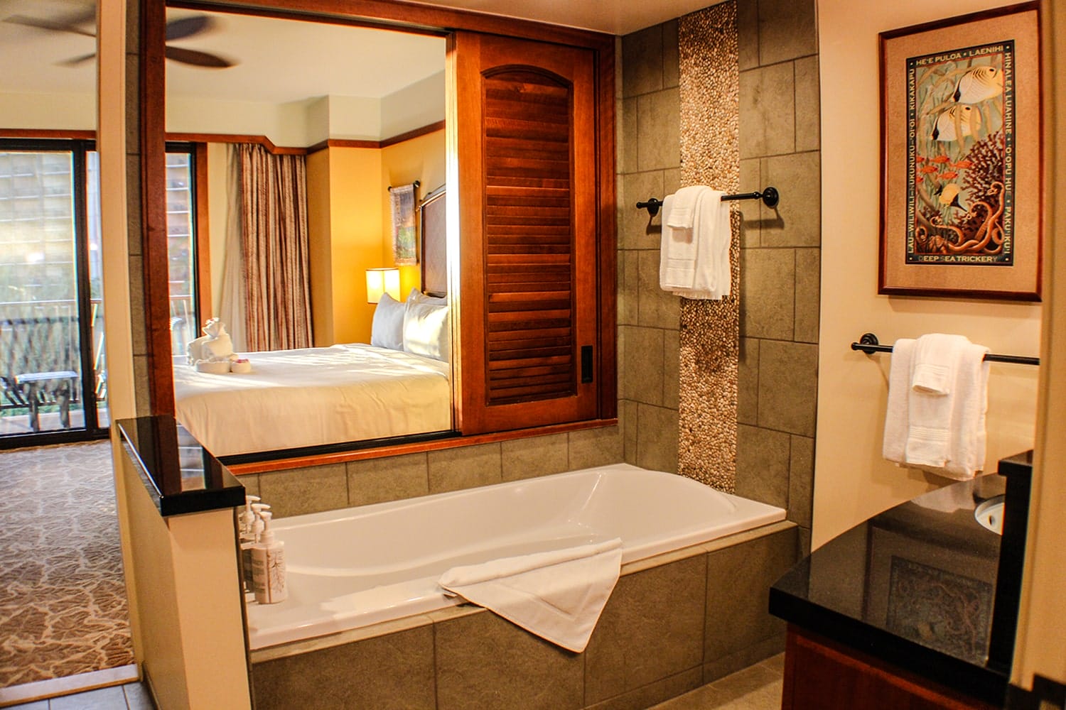 Aulani, A Disney Resort & Spa Bathroom