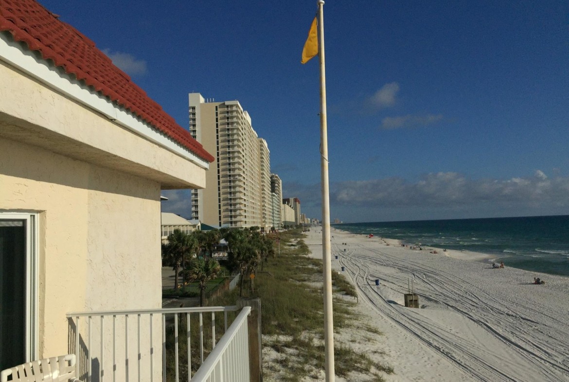 Casa Blanca Resort Patio