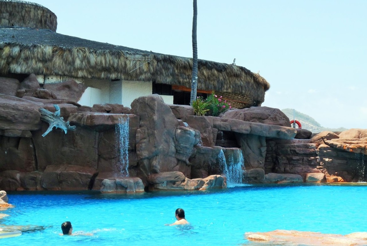 El Cid El Moro Beach Hotel Pool