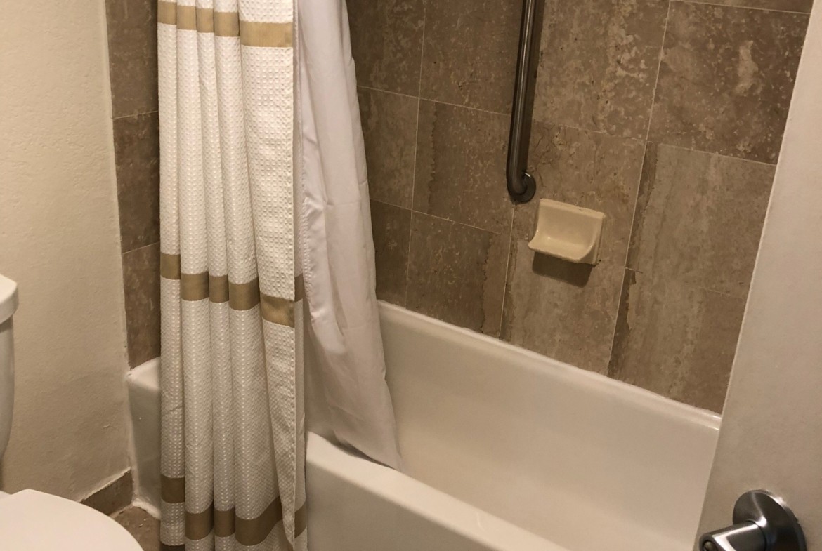 Grand Cayman Marriott Beach Resort Bath