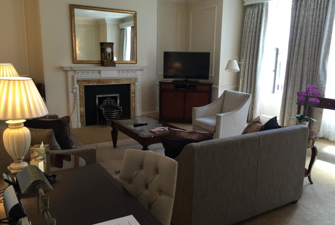 Grand Residences by Marriott - Mayfair-London Living Area