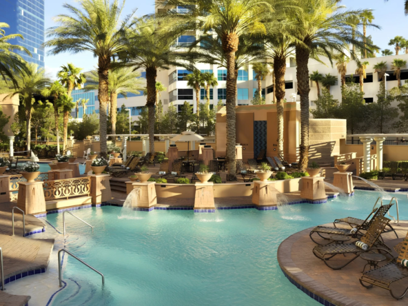 Hilton Grand Vacations on the Boulevard Pool
