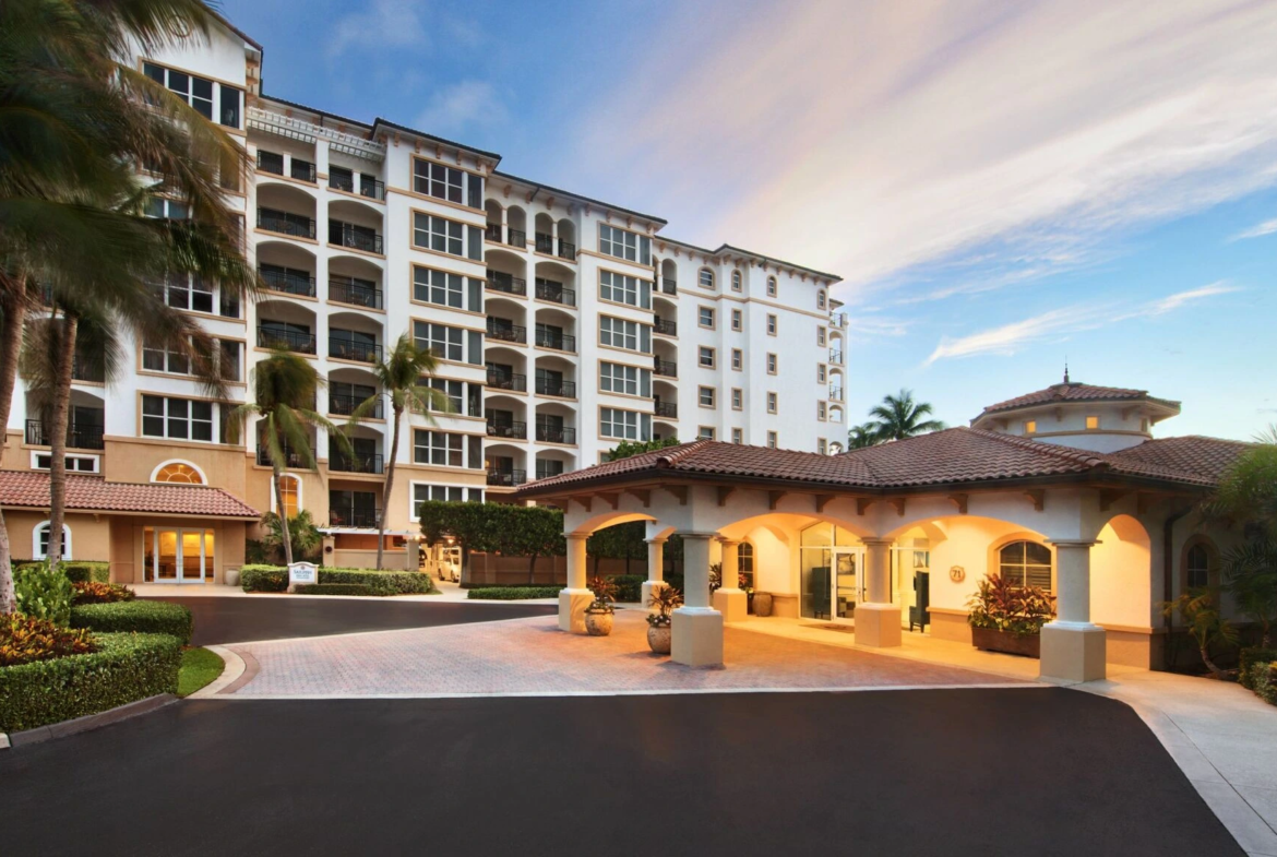 Marriott's Ocean Pointe Entrance