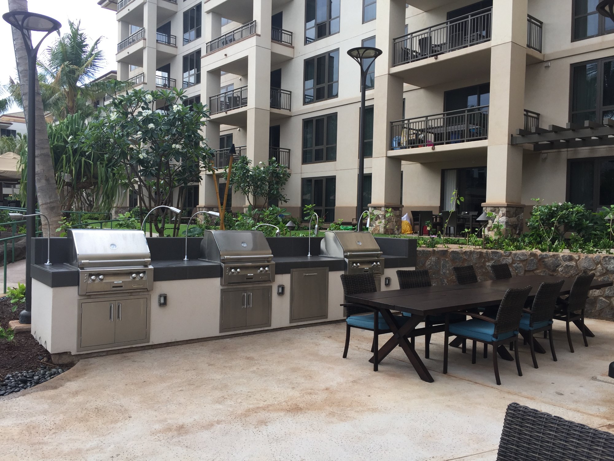 The Westin Nanea Ocean Villas, Ka'anapaliBBQ