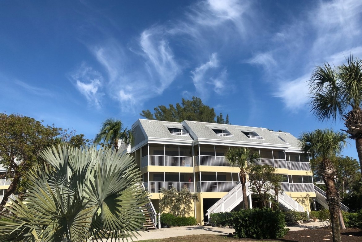 Tortuga Beach Club Resort