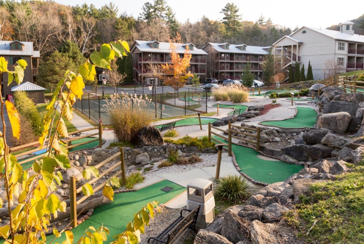 Holiday Inn Club Vacations Destinations: Oak N Spruce Resort Golf Course