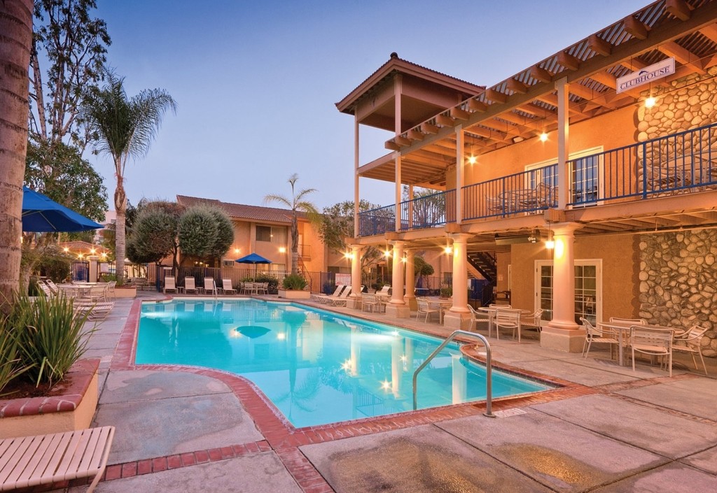 Club Wyndham Dolphin's Cove Resort at night