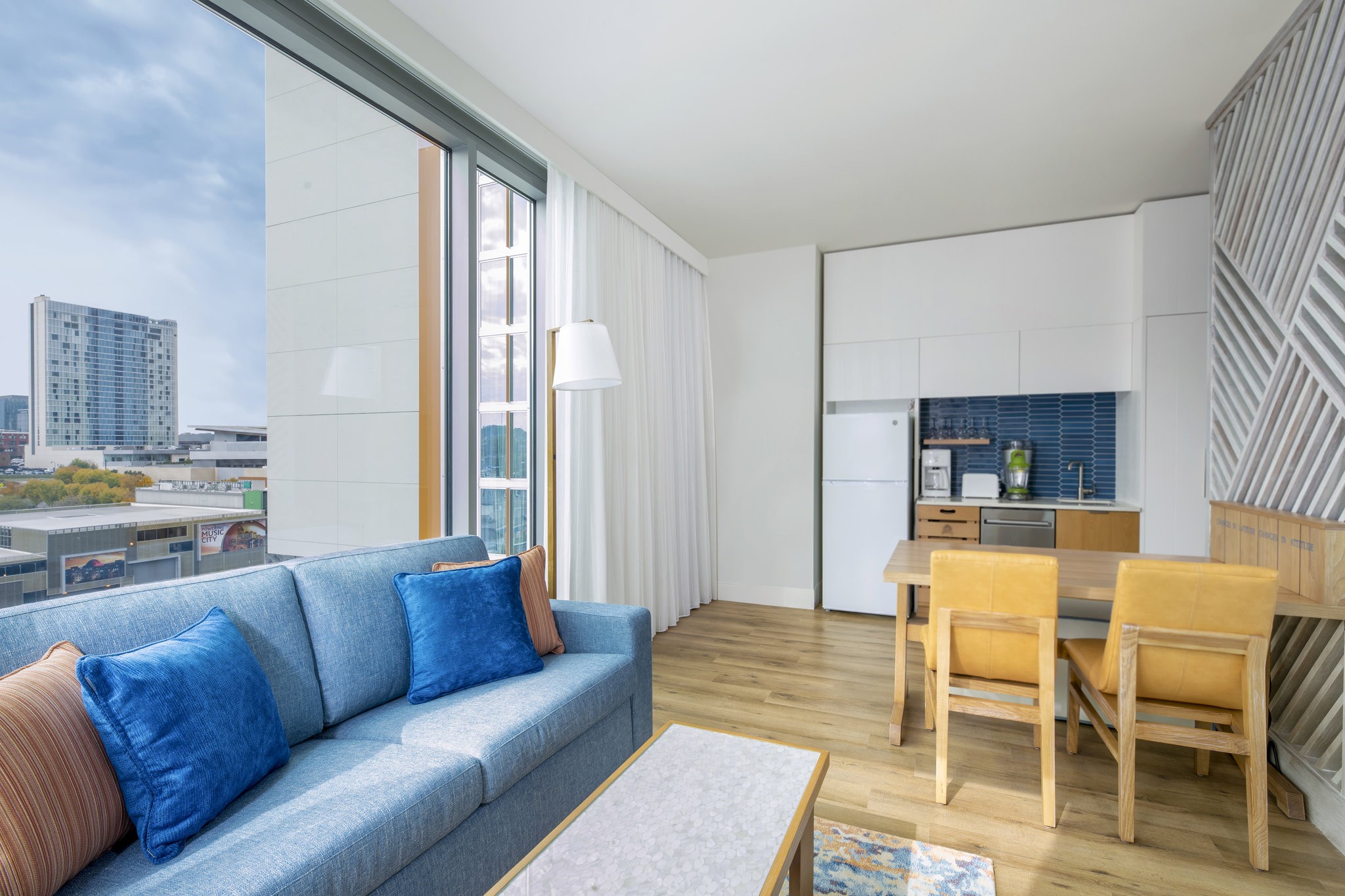 Margaritaville Vacation Club - Nashville Living Room