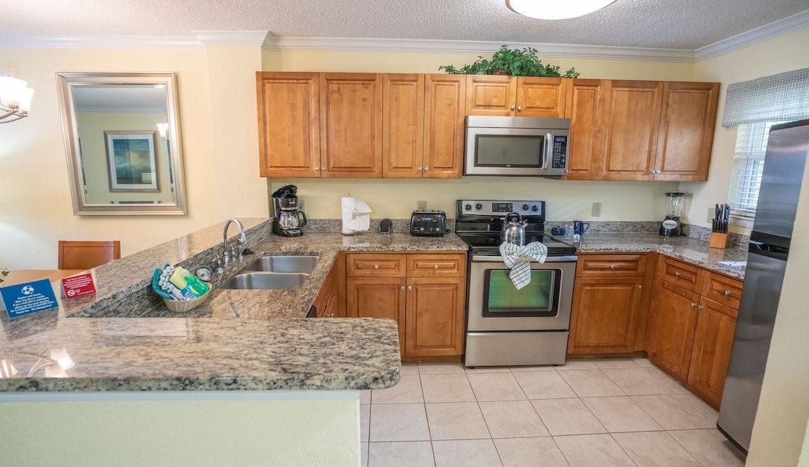 Blue Tree Resort At Lake Buena Vista kitchen
