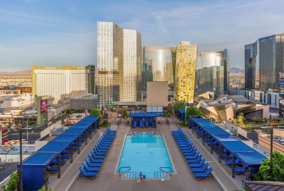 Diamond Resorts Benefits: Polo Towers