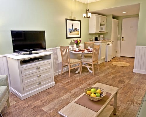 Holly Tree Resort living room