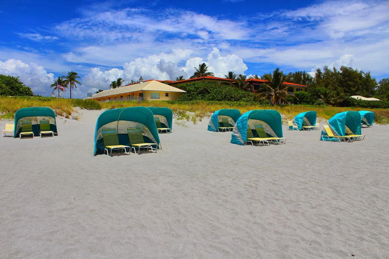 Berkshire On The Ocean beach