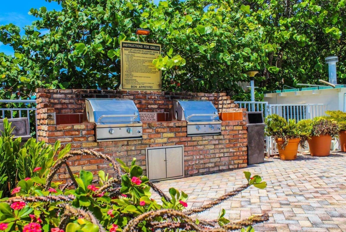 Berkshire On The Ocean grills