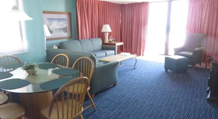 Oceanique living and dining room