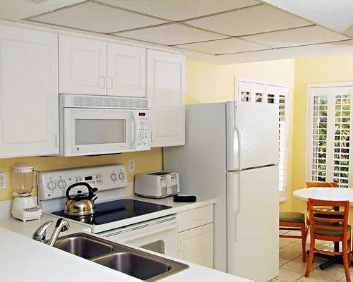 Shell Island Beach Club kitchen