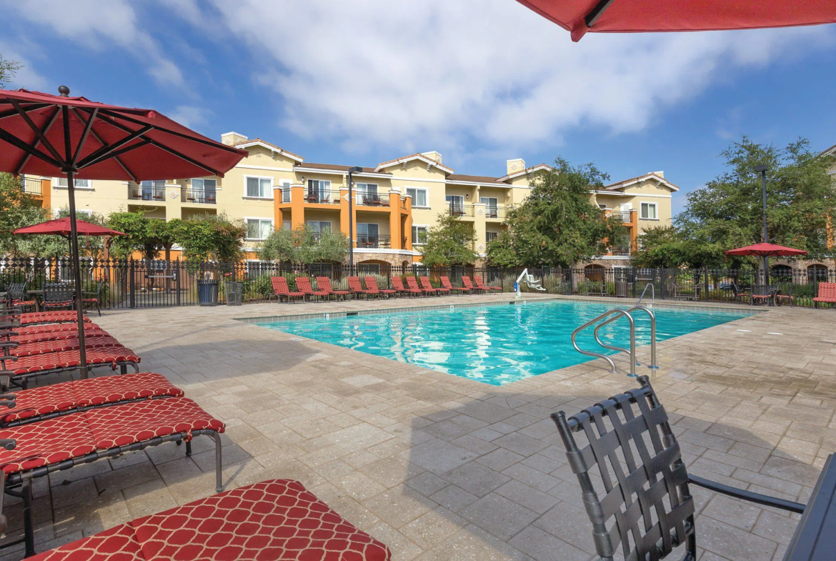 Vino Bello Resort — Pool