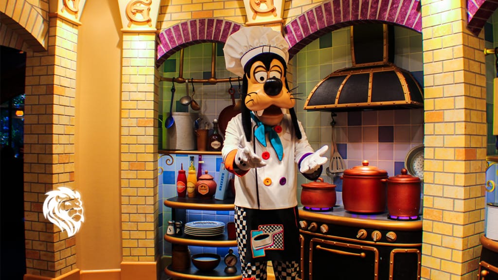 Must-Do Character Dining at Disney Resorts for Families