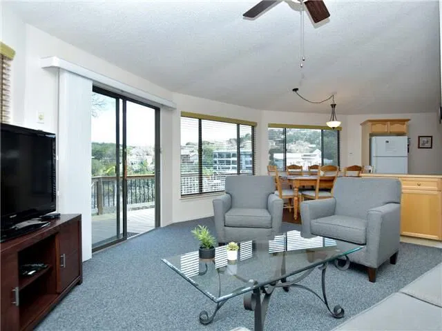 Schooner Cove Villas Living Room