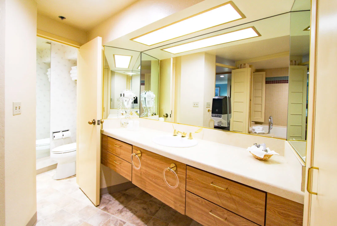 Tahoe Seasons Bathroom