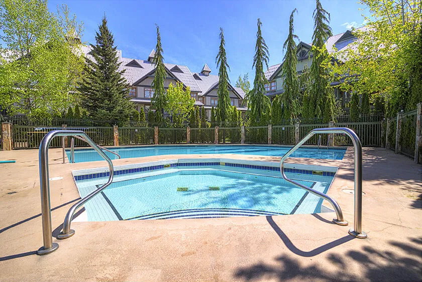 Whiski Jack at the Northstar Hot Tub