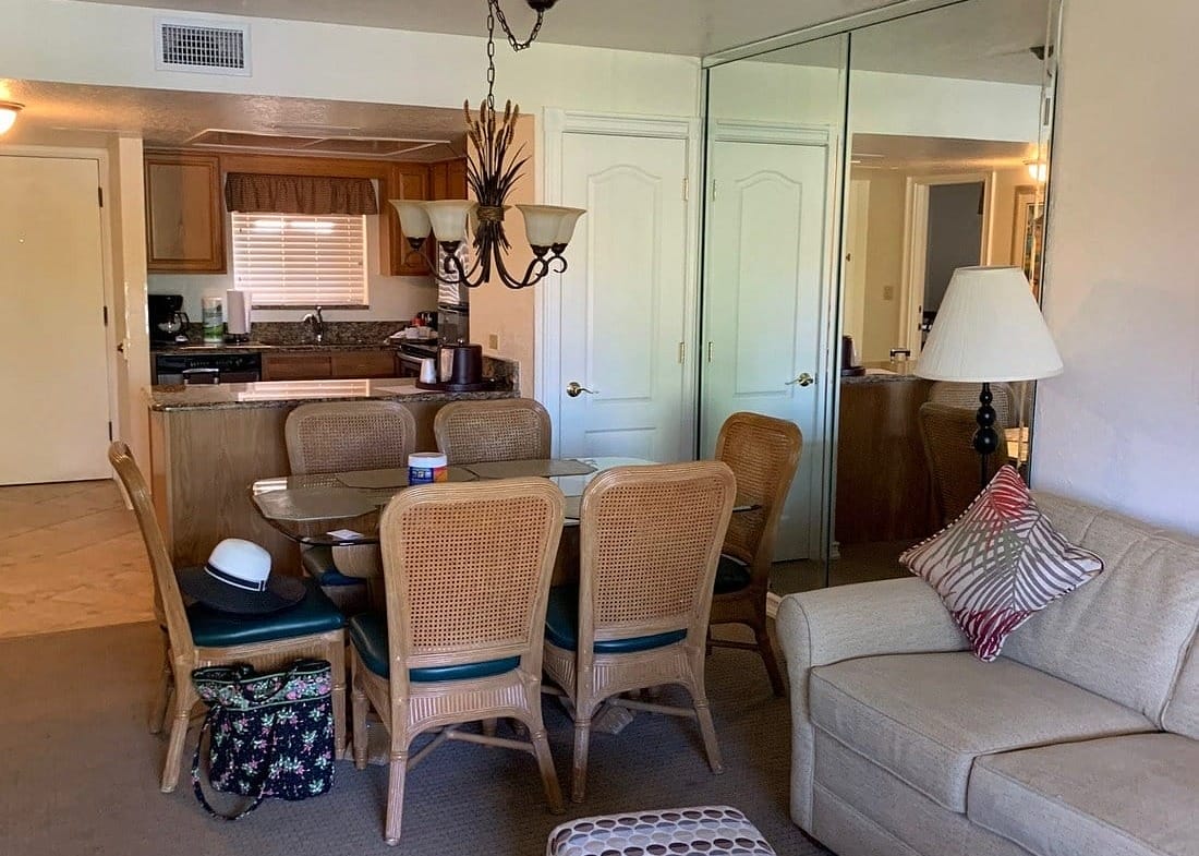 club-sevilla-living-area