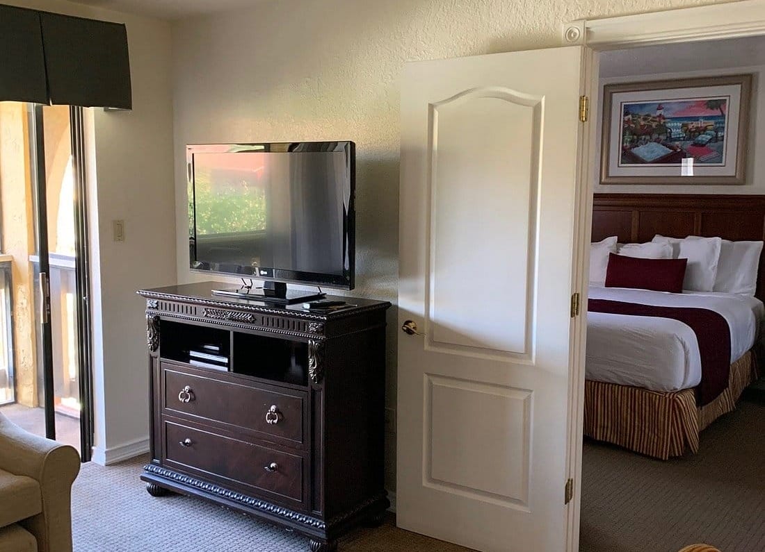 club-sevilla-living-room-area