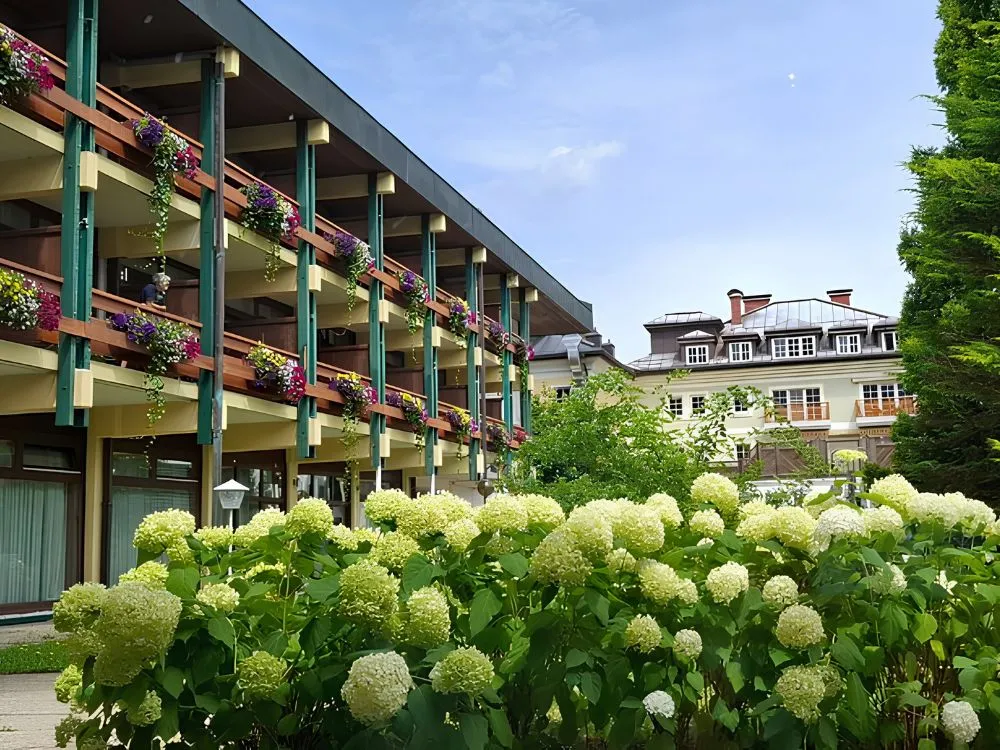 Alpenland Sporthotel St Johann