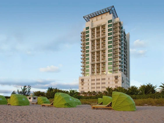 The beachside tower of Marriott's Oceana Palms in Riviera Beach, Florida, a popular listing on the best place to sell timeshare online.
