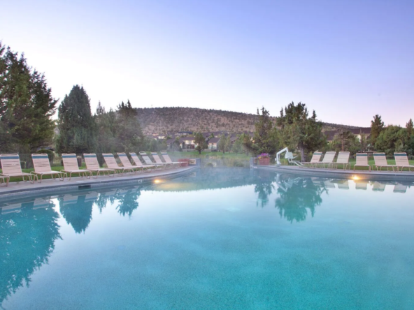 Canyon Rim at Eagle Crest Pool