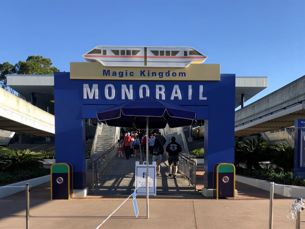 Disney Monorail Resorts: Magic Kingdom Monorail