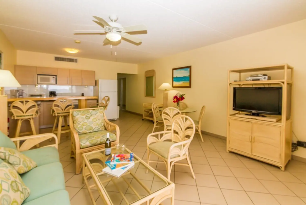 La Vista Beach Resort Kitchen