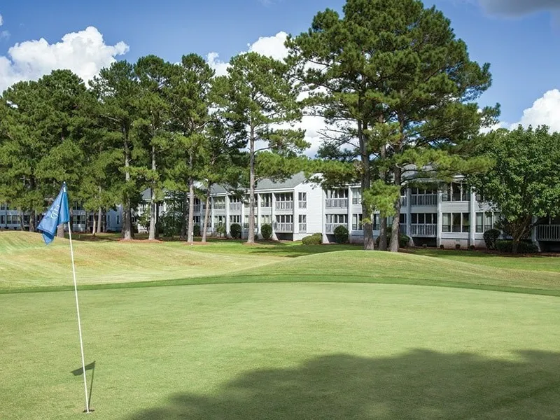 The Best Time to Travel to North Carolina: Stay at Wyndham Fairfield Harbour Golf