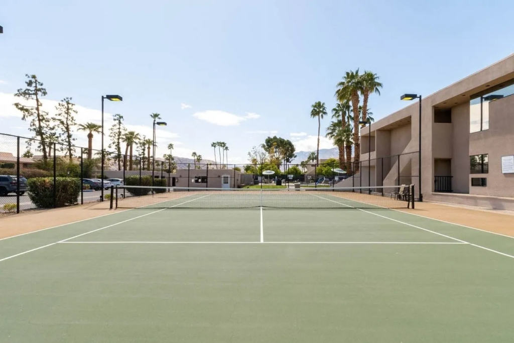Vista Mirage Tennis Court