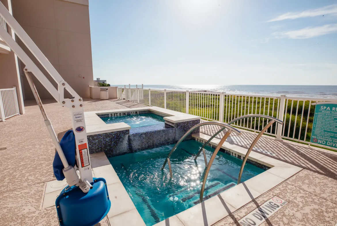 Holiday Inn Club Vacations Galveston Seaside Resort Hot Tub